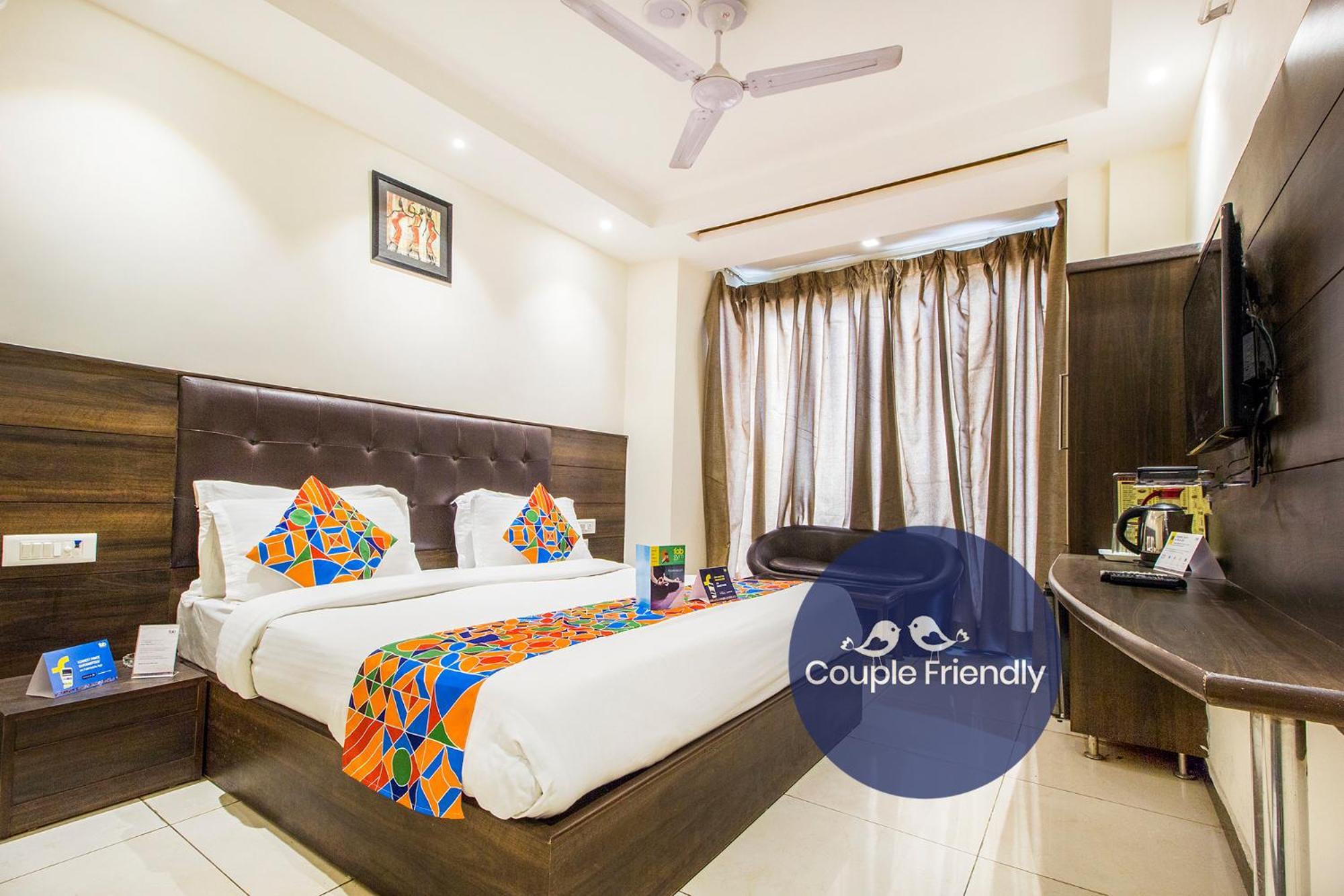 Отель Fabexpress Le Continental Paharganj Нью-Дели Экстерьер фото