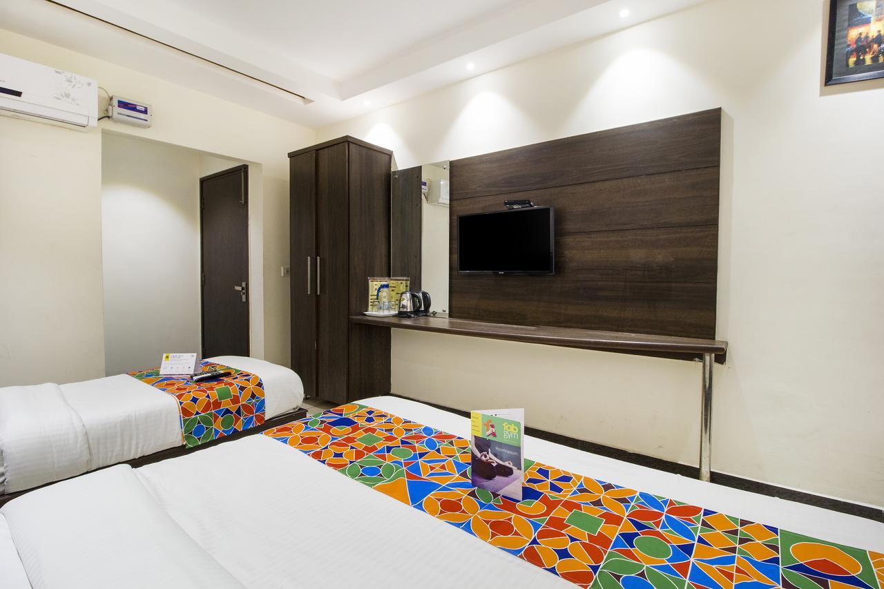 Отель Fabexpress Le Continental Paharganj Нью-Дели Экстерьер фото
