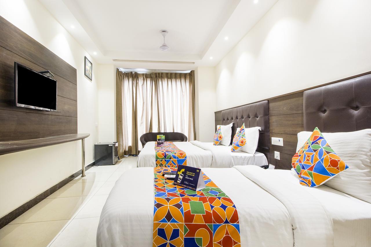Отель Fabexpress Le Continental Paharganj Нью-Дели Экстерьер фото